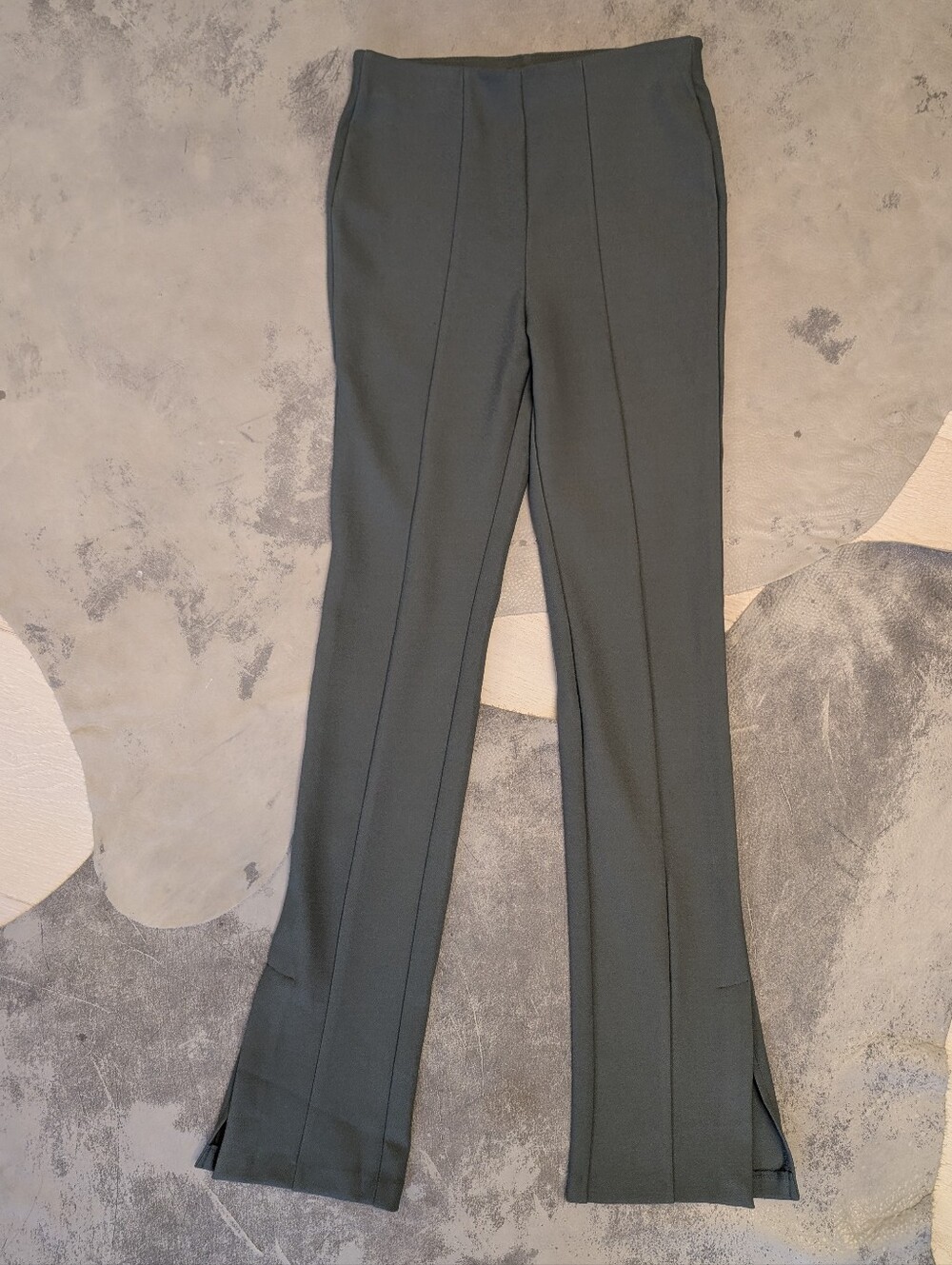 Zara Women Sage Green Light Flare Pull On Pants/Leggings Sz S